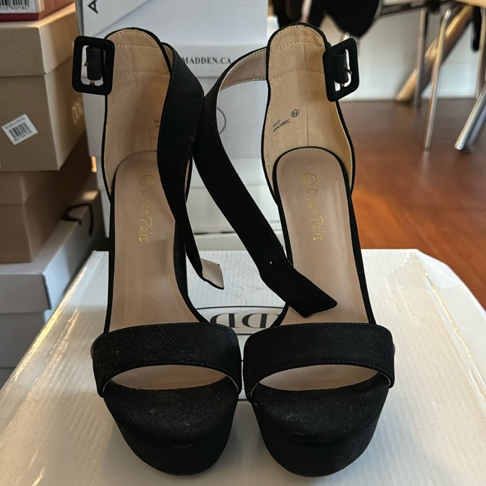 Black suede platform heel